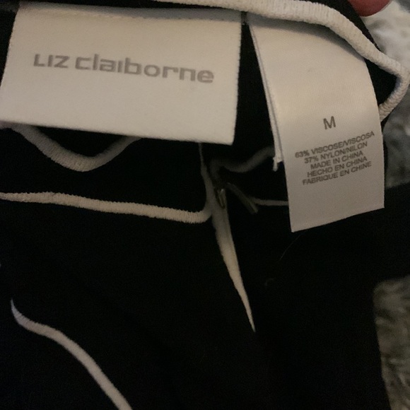 Liz Claiborne zip up jacket size M - Picture 3 of 3